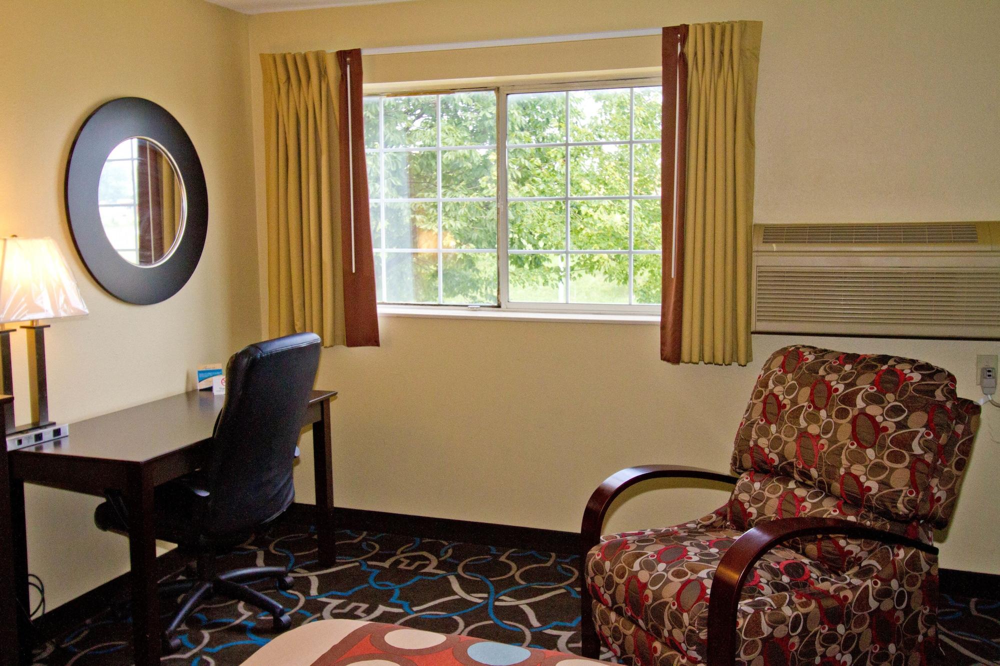 Super 8 By Wyndham Kansas City Eksteriør billede