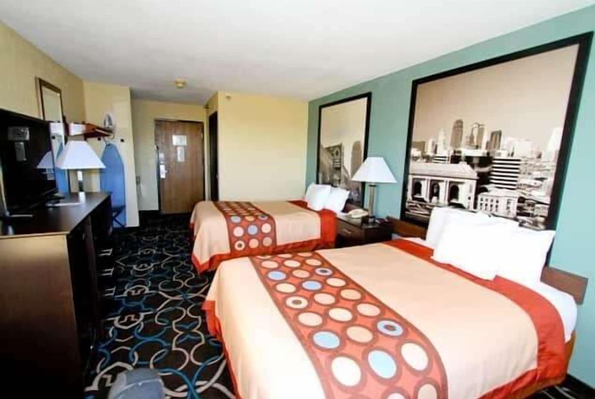 Super 8 By Wyndham Kansas City Eksteriør billede