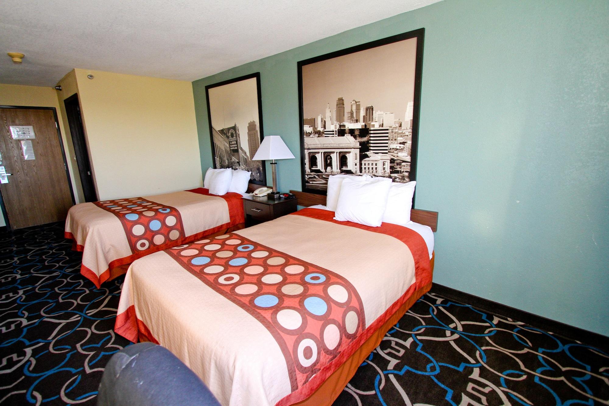 Super 8 By Wyndham Kansas City Eksteriør billede