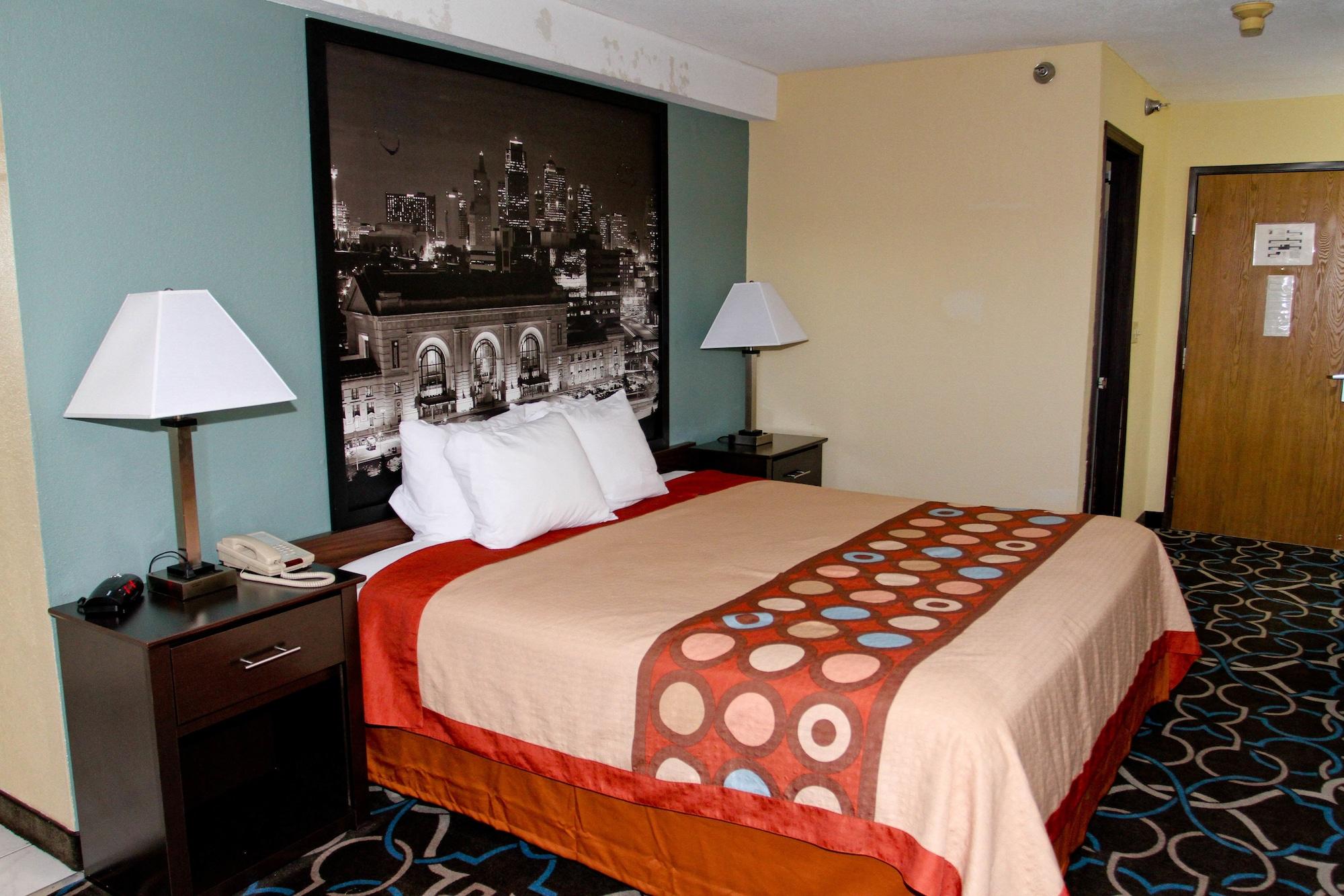 Super 8 By Wyndham Kansas City Eksteriør billede