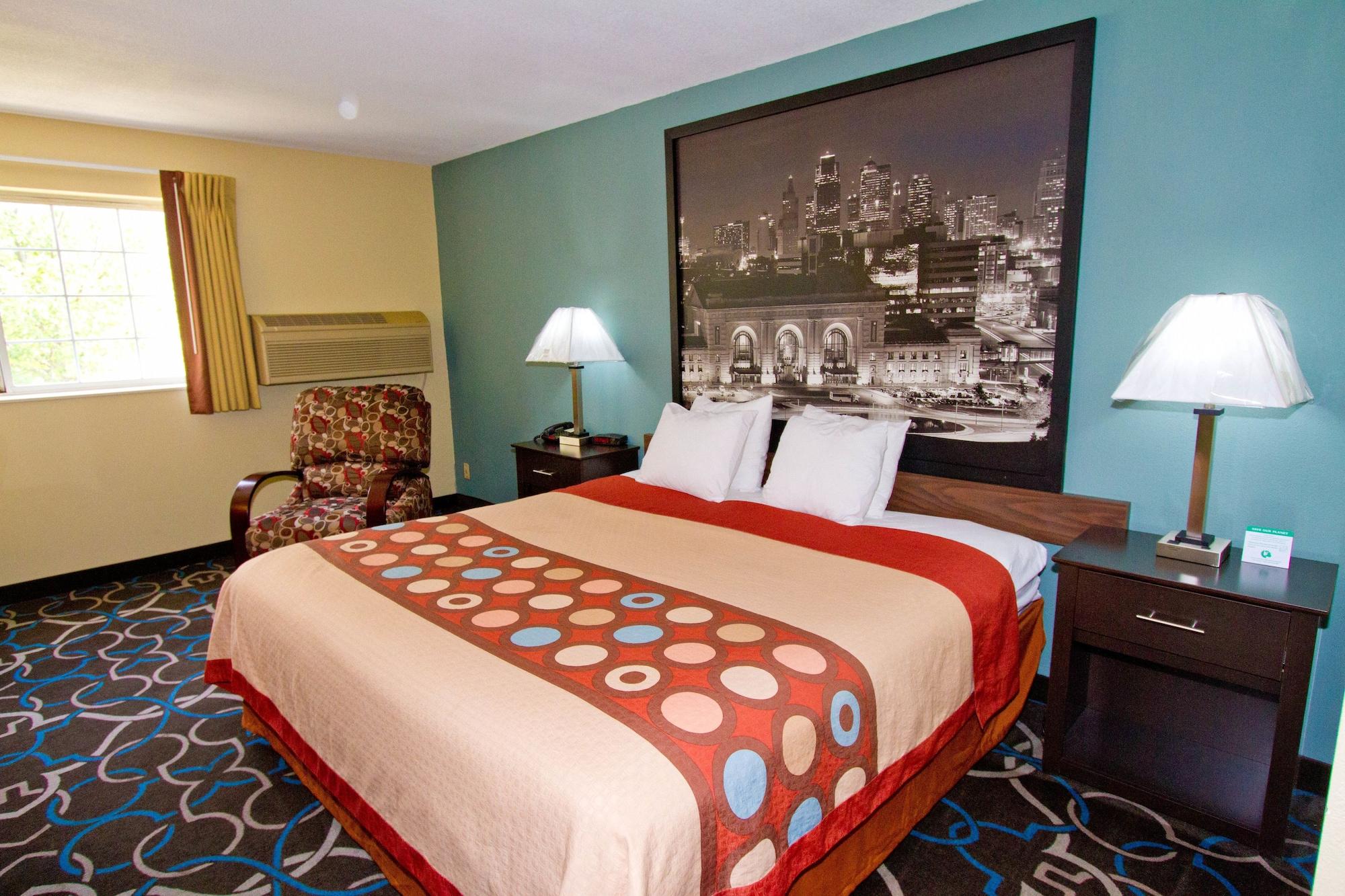 Super 8 By Wyndham Kansas City Eksteriør billede